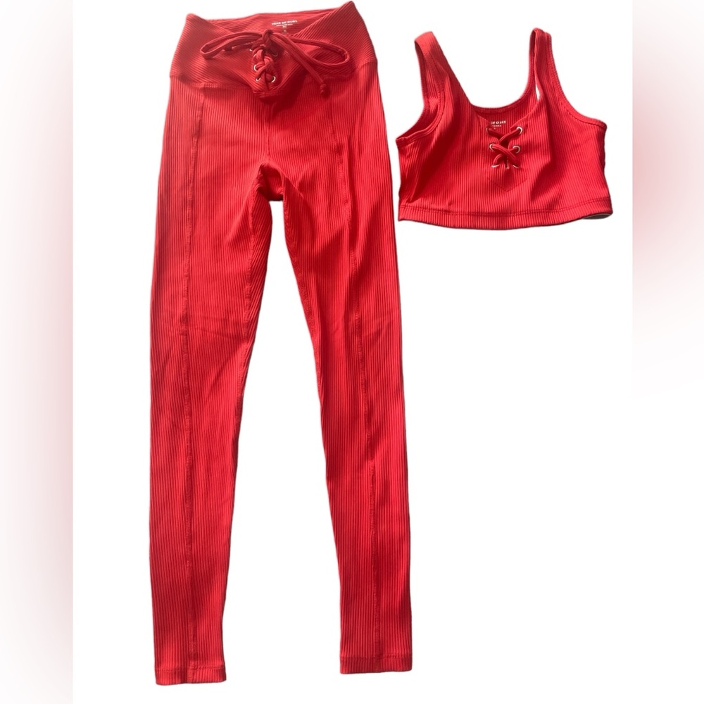 Year of Ours leggings and sports bra sz medium, red